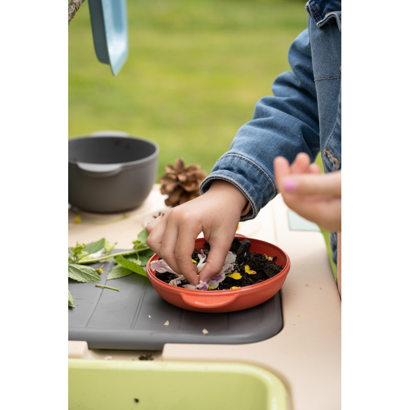 Smoby Life Ett kök för att leka med vatten och sand