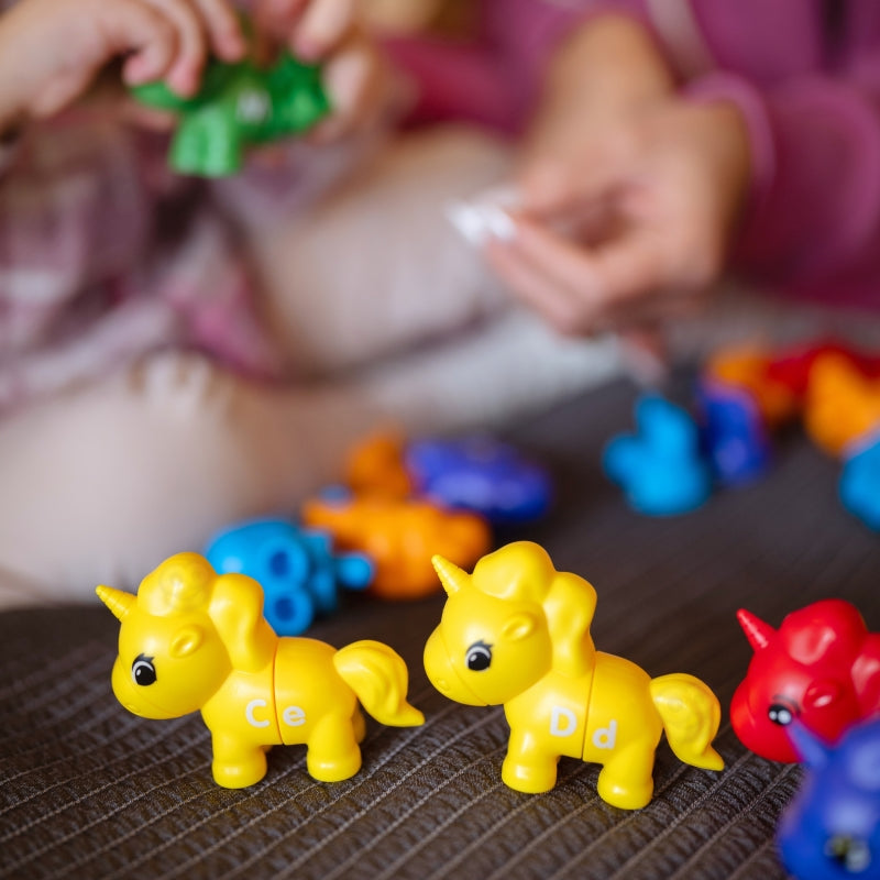 WOOPIE Montessorifigurer Utbildningsset Enhörningar för montering av "Match the Letters" 13 st.