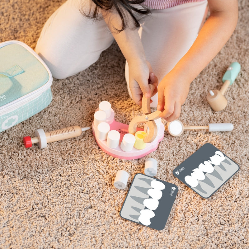 CLASSIC WORLD Little Dentist Set Doctor&